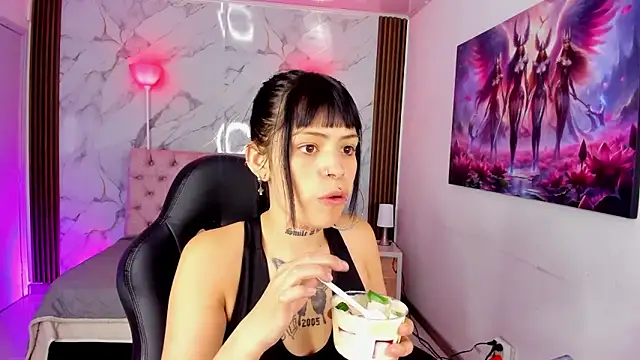 Snapshot of AuroraDiaz chatting on 02/25/26, 11:42 AuroraDiaz online show from 02/25/26, 11:42