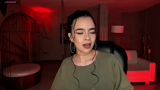 AlanaCraft online show from 02/25/25, 02:47