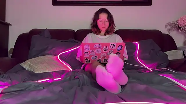 misswishh  online show from 12/30/24, 06:49