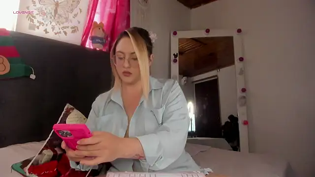 miss julietaa online show from 11/12/25, 03:23