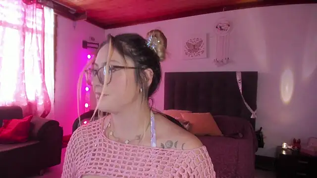 miss julietaa online show from 02/25/26, 03:21