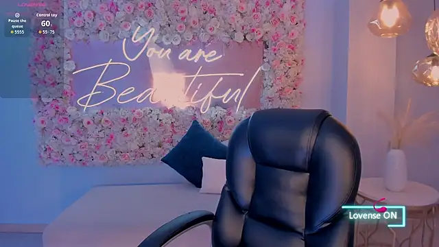 MaddisonLowe online show from 11/11/25, 05:07