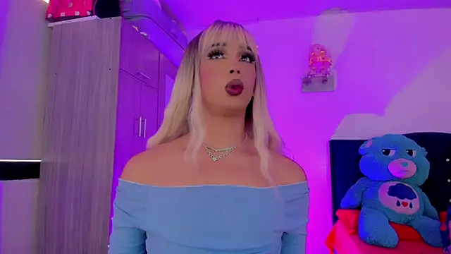 Hellen moons   online show from 02/12/26, 07:09