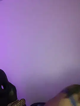  18 laura online show from 01/12/25, 10:02