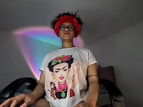 Ale xandra online show from 10/27/25, 01:53