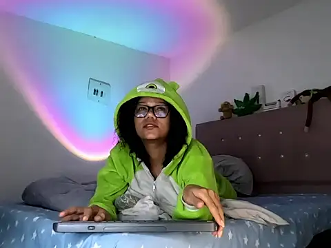 Ale xandra online show from 11/20/25, 12:22