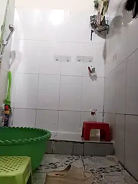 Mimi18x online show from 03/13/25, 05:43