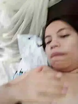 lisseth online show from 12/10/24, 01:11