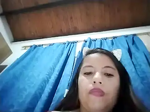 lisseth online show from 02/15/25, 02:58