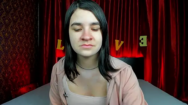  Polly Love  online show from 02/21/26, 07:42