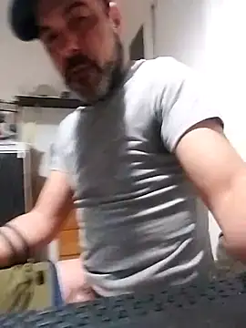 Snapshot of affascino chatting on 02/04/26, 08:42 affascino online show from 02/04/26, 08:42