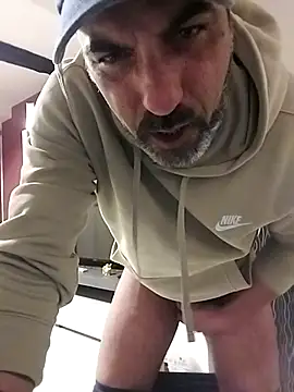 Snapshot of affascino chatting on 02/18/26, 01:01 affascino online show from 02/18/26, 01:01