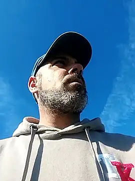 Snapshot of affascino chatting on 02/21/26, 12:06 affascino online show from 02/21/26, 12:06