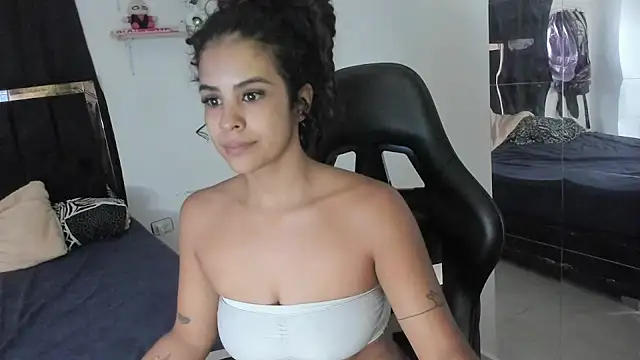 Moon Sammy online show from 03/25/26, 01:28