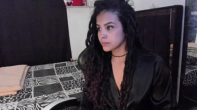 Snapshot of Moon_Sammy chatting on 06/29/26, 02:17 Moon Sammy online show from 06/29/26, 02:17