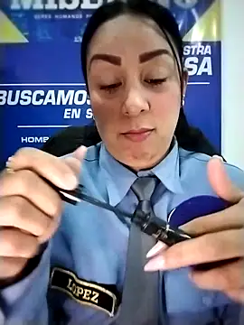 SAMANTHA-16  online show from 04/29/26, 01:04