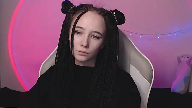 Robin yourss online show from 12/14/24, 01:49