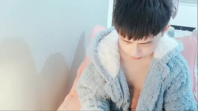 FFFFZ189 online show from 01/26/25, 05:02