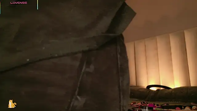 Megan mooree  online show from 10/11/25, 12:36