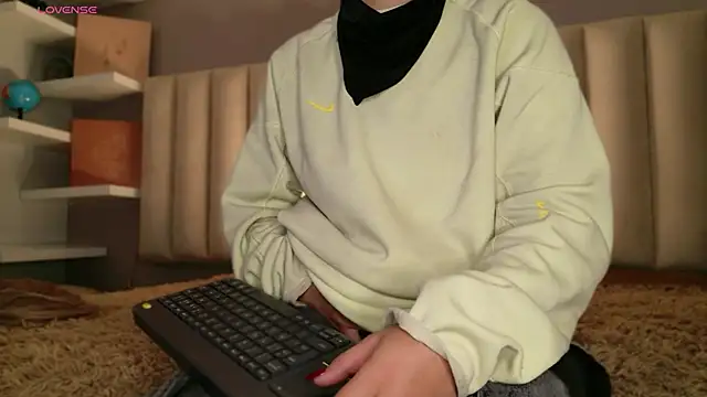 Megan mooree  online show from 04/01/26, 11:55