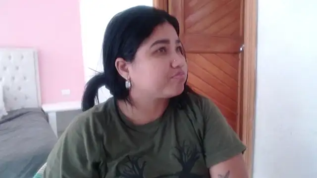 Snapshot of Gabycutee chatting on 02/06/26, 12:41 Gabycutee online show from 02/06/26, 12:41