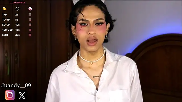 Snapshot of Abby_bella09 chatting on 03/11/25, 01:56 Abby bella09 online show from 03/11/25, 01:56