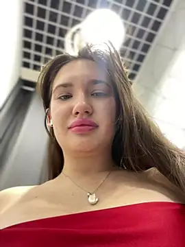 Holly Molii online show from 12/08/24, 08:09