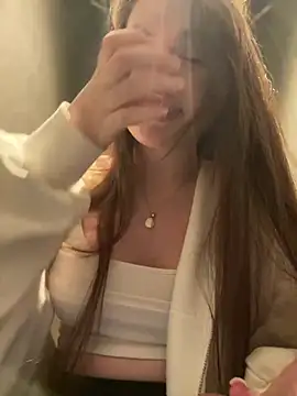 Holly Molii online show from 01/10/25, 07:57