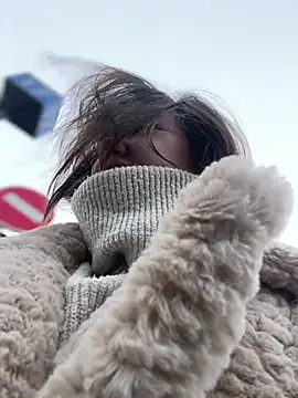 Holly Molii online show from 01/25/25, 04:23