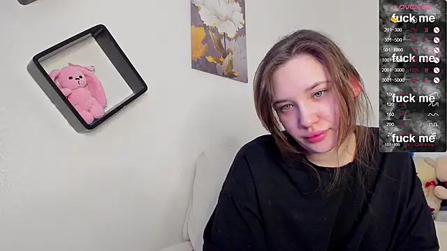 Holly Molii online show from 02/13/25, 04:11