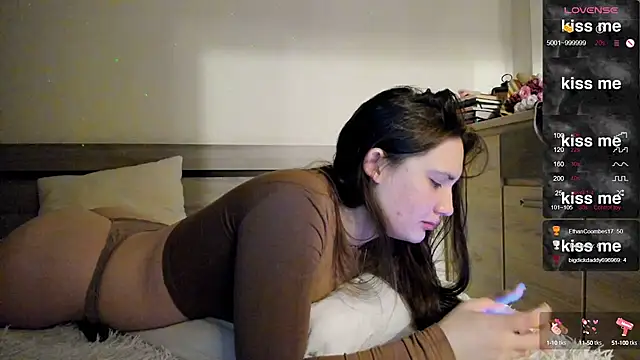 Holly Molii online show from 02/23/25, 02:35