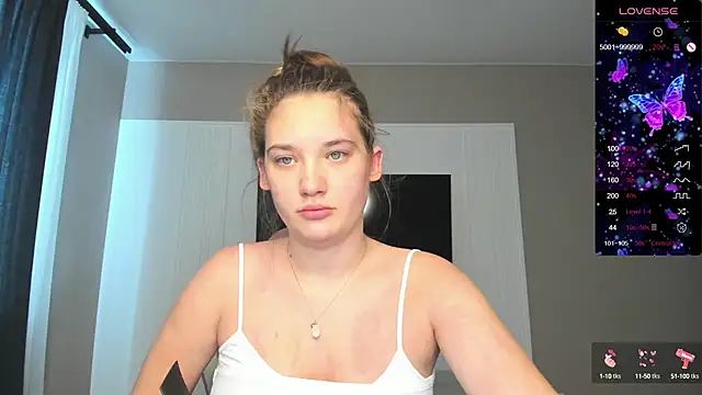 Holly Molii online show from 09/12/25, 03:06