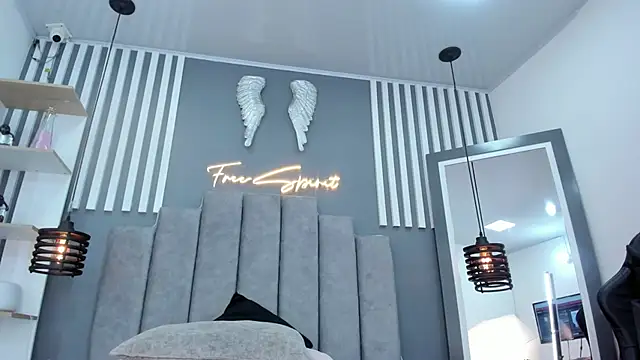 Sofi ramos online show from 12/18/24, 10:35