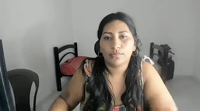 Snapshot of nikol_sexy39 chatting on 02/15/25, 11:39 nikol sexy39 online show from 02/15/25, 11:39