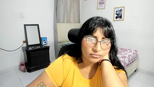 Snapshot of nikol_sexy39 chatting on 09/12/25, 05:02 nikol sexy39 online show from 09/12/25, 05:02