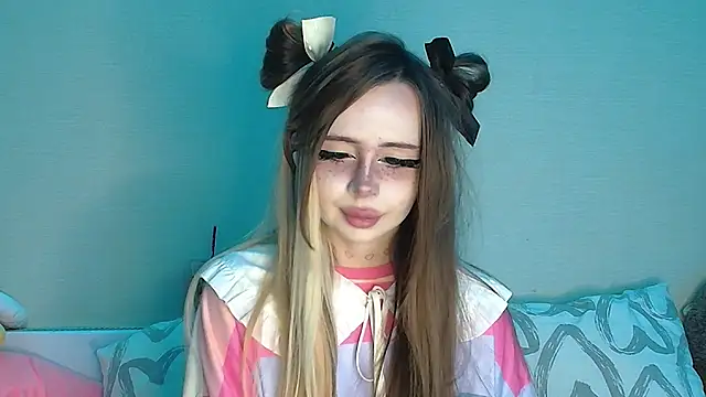 Snapshot of suemeow chatting on 05/07/26, 09:09 suemeow online show from 05/07/26, 09:09