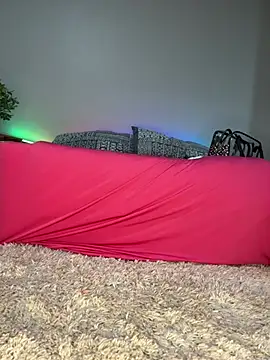 Naughty pussy2cum online show from 02/06/25, 07:45