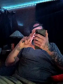 RobStrokes215 online show from 12/18/25, 09:04