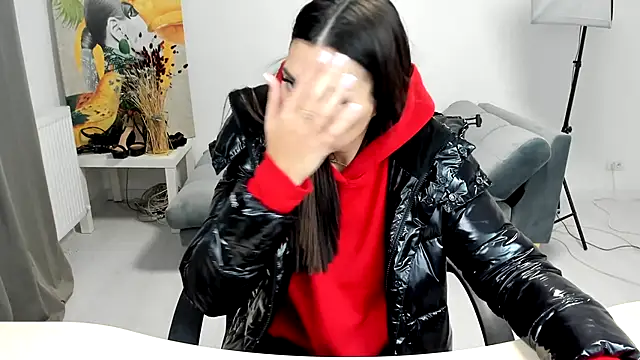 kilenyapatrice online show from 12/22/25, 12:13