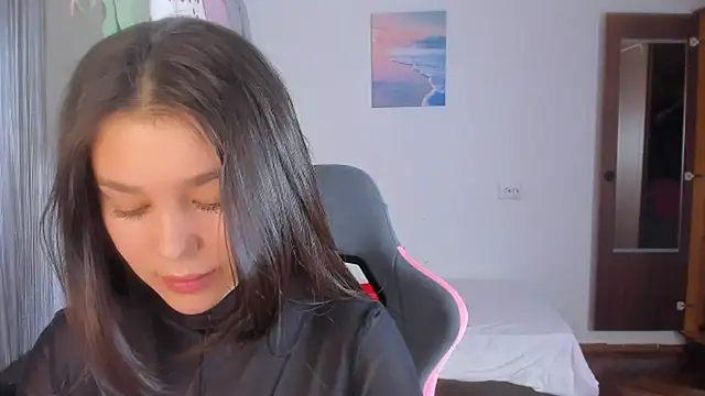 Snapshot of LunaXmii chatting on 02/26/25, 04:03 LunaXmii online show from 02/26/25, 04:03