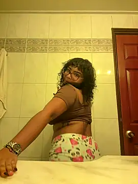 Snapshot of im_angels77 chatting on 09/15/25, 04:23 im angels77 online show from 09/15/25, 04:23