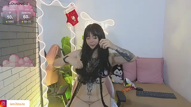 hina tay online show from 12/29/24, 07:39