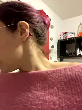 MagdalenaMedusa online show from 11/18/25, 07:46