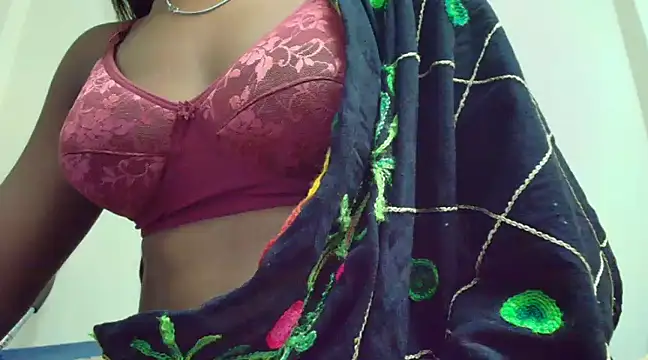 Snapshot of Magic_Zara chatting on 12/06/24, 08:48 Magic Zara online show from 12/06/24, 08:48