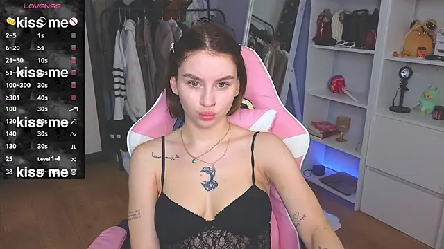 doll barbieee online show from 07/12/26, 10:34