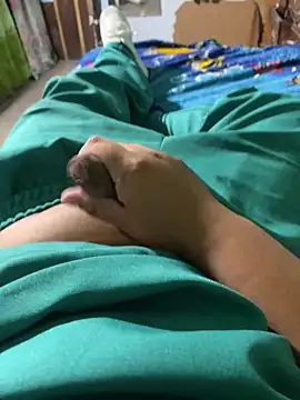 Snapshot of Avilespozo19993 chatting on 10/08/25, 01:14 Avilespozo19993 online show from 10/08/25, 01:14