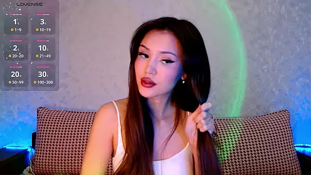 Snapshot of Min_Jee_ chatting on 03/04/25, 03:26 Min Jee  online show from 03/04/25, 03:26