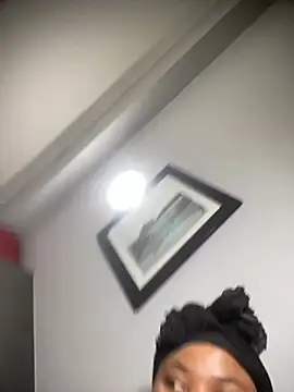 Curveysinaa online show from 03/14/25, 08:17