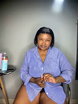 Curveysinaa online show from 10/17/25, 05:48