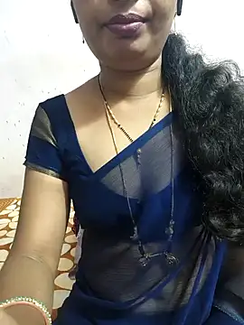 Snapshot of tina_rosy chatting on 01/02/25, 10:55 tina rosy online show from 01/02/25, 10:55